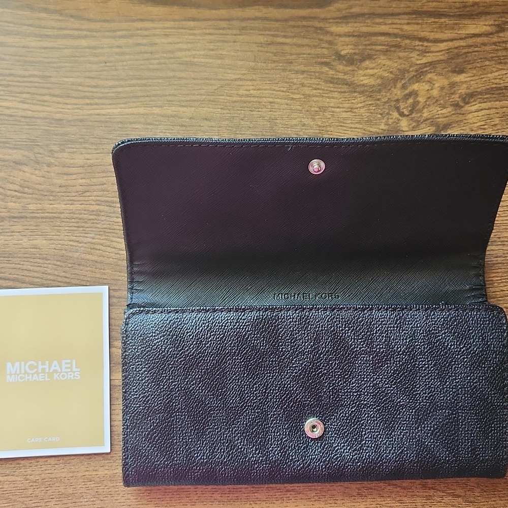 MICHAEL Michael Kors Signature Black Leather Wallet - Picture 6 of 6